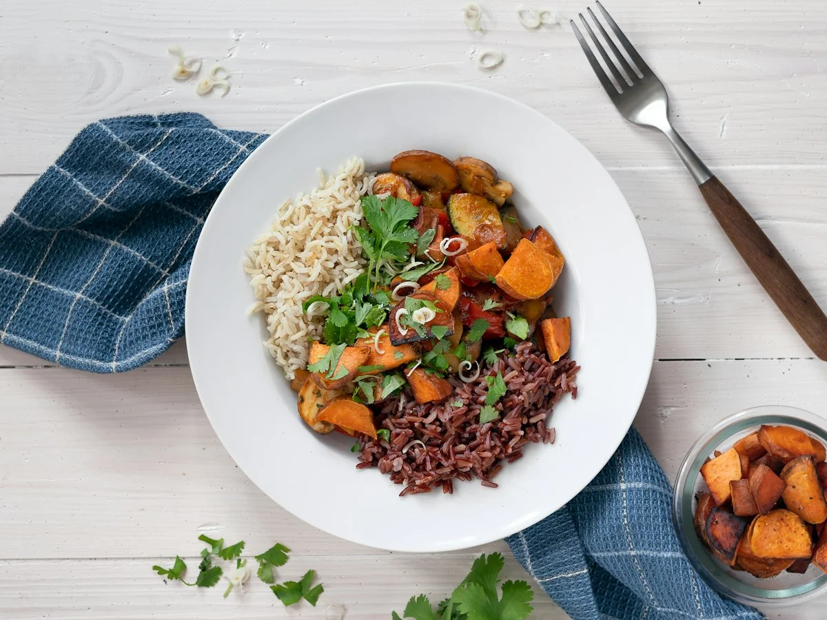 10 Cheap Plant-Based Dinner Recipes That Make You Forget About Meat