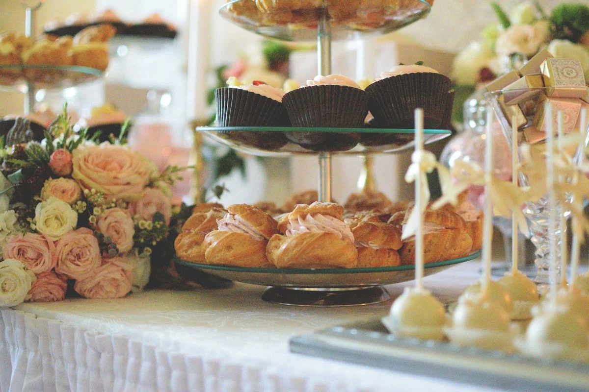 How to Set Up a Dessert Bar for a Party: Portions, Layout, and Make-Ahead Ideas